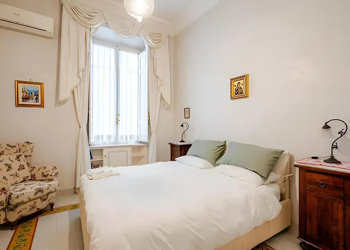 S.pietro Elvira's Retro * Roma